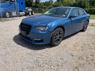 2023 Chrysler 300 Touring L AWD - Exterior Front Left Corner Image